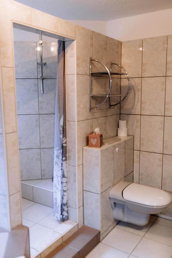Moderne Landwohnung - Pension - Top Lage 고트마딩겐 외부 사진