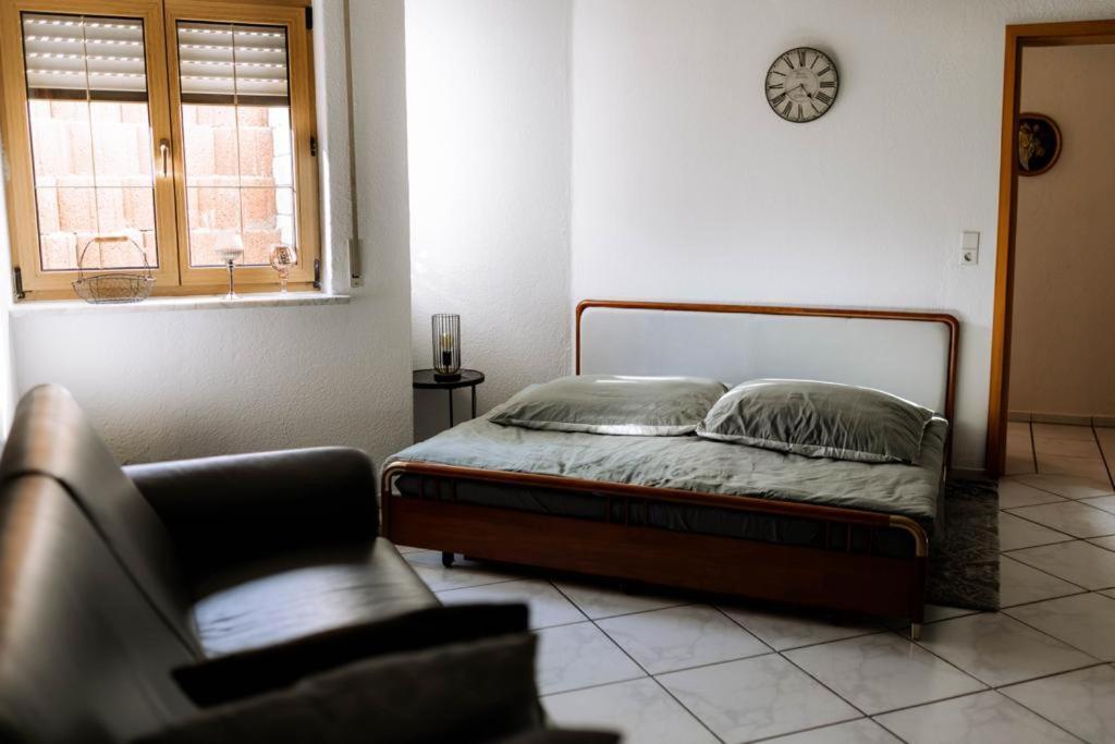 Moderne Landwohnung - Pension - Top Lage 고트마딩겐 외부 사진