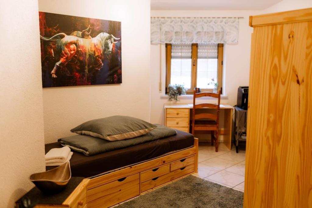 Moderne Landwohnung - Pension - Top Lage 고트마딩겐 외부 사진